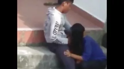 น้องสาวให้หีน้องชายและดูดกระเจี๊ยวเพื่อให้เขาเงียบ ดู วิดีโอ โป๊ะ